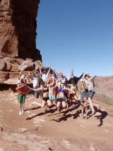 306736_216958878363858_392711212_n